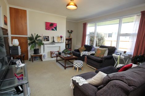 Photo of property in 2/83 Roberta Drive, Somerfield, Christchurch, 8024