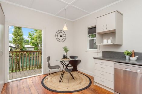 Photo of property in 15 Hinau Street, Maeroa, Hamilton, 3200