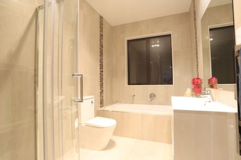 Photo of property in 6 Celestial Crescent, Orewa, 0931