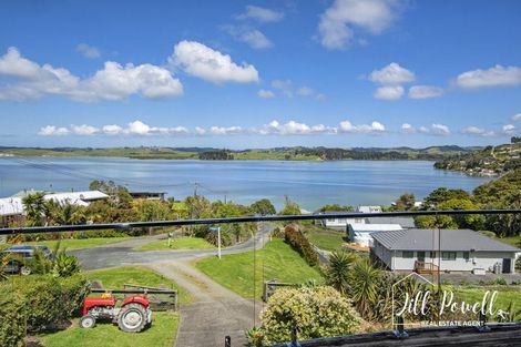 Photo of property in 36 Kilbraugh Street, Whakapirau, Maungaturoto, 0583