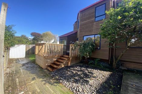 Photo of property in 2/60 Centorian Drive, Windsor Park, Auckland, 0632
