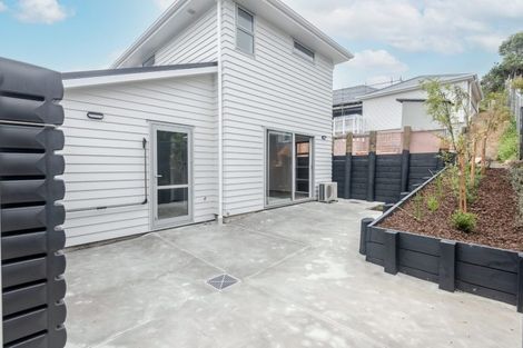 Photo of property in 27b Ranui Terrace, Tawa, Wellington, 5028