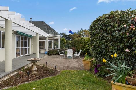 Photo of property in 51 Ngarara Road, Waikanae, 5036