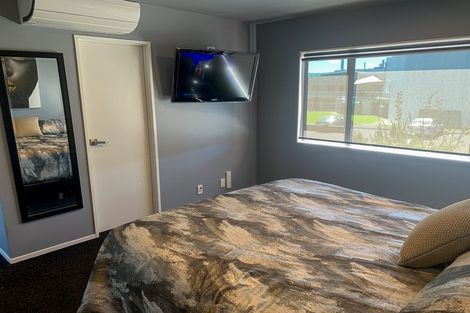 Photo of property in 10 Puma Drive, Golflands, Auckland, 2013