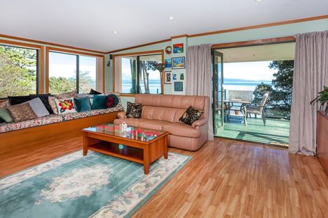 Photo of property in 264 Thames Coast Sh25 Road, Thornton Bay, Thames, 3575