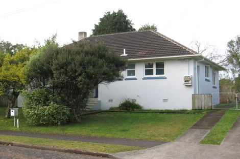 Photo of property in 10 Stokes Crescent, Maeroa, Hamilton, 3200