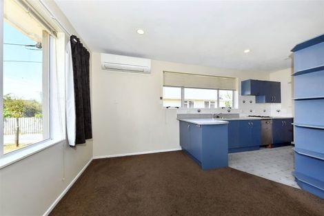 Photo of property in 12 Boyne Avenue, Northcote, Christchurch, 8052