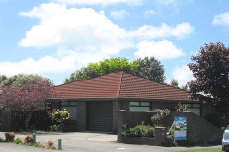 Photo of property in 1/282 Sawyers Arms Road, Bishopdale, Christchurch, 8053