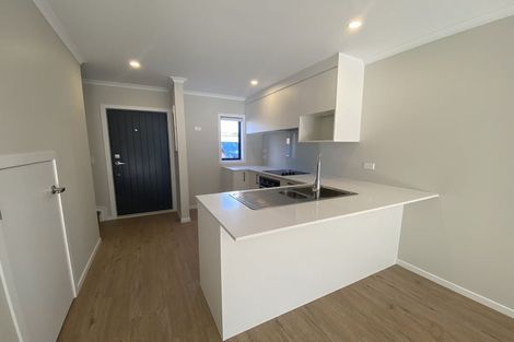 Photo of property in 2/125b Metcalfe Road, Ranui, Auckland, 0612