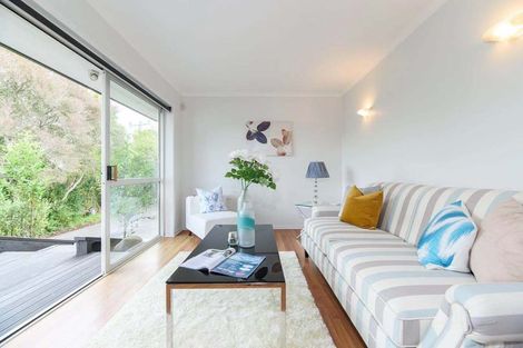 Photo of property in 595 Great South Road, Rosehill, Papakura, 2113