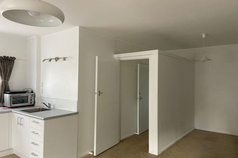 Photo of property in 124 Manuka Road, Bayview, Auckland, 0629