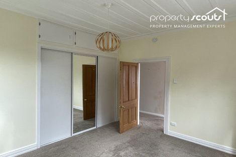 Photo of property in 24 Porterfield Street, Macandrew Bay, Dunedin, 9014
