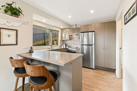 Photo of property in 14 Evelyn Road, Cockle Bay, Auckland, 2014