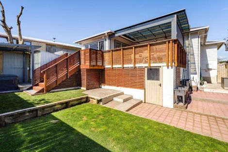 Photo of property in 7 Saxton Road, Upper Vogeltown, New Plymouth, 4310