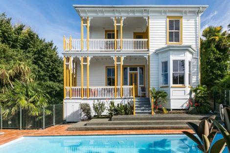 Photo of property in 15 Sealy Road, Bluff Hill, Napier, 4110