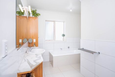 Photo of property in 73 Cook Street, Hamilton East, Hamilton, 3216