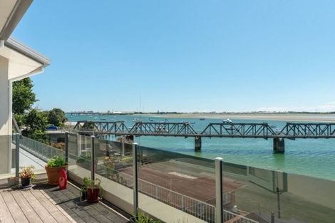 Photo of property in 4/6 Elizabeth Street, Tauranga, 3110