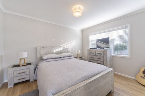 Photo of property in 39 Seagrass Place, Otaki Beach, Otaki, 5512