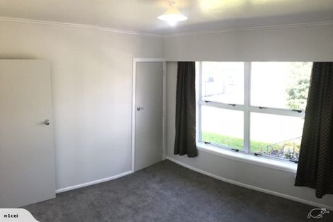 Photo of property in 15 Salas Place, Papakura, 2110
