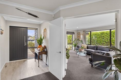 Photo of property in 67 Willowside Place, Amberley, 7410