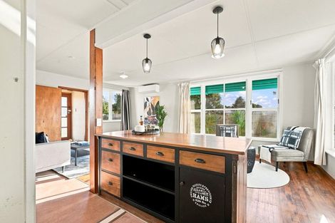 Photo of property in 24 Titoki Street, Castlecliff, Whanganui, 4501