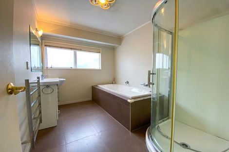 Photo of property in 4 Sailfish Drive, West Harbour, Auckland, 0618