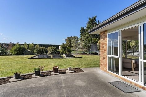 Photo of property in 4 Camellia Lane, Carterton, 5713