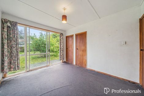 Photo of property in 35 Farmer Crescent, Taita, Lower Hutt, 5011