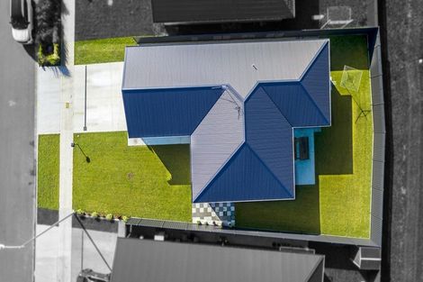 Photo of property in 21 Salisbury Crescent, Wallaceville, Upper Hutt, 5018