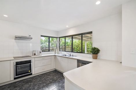 Photo of property in 80 Caribbean Drive, Unsworth Heights, Auckland, 0632
