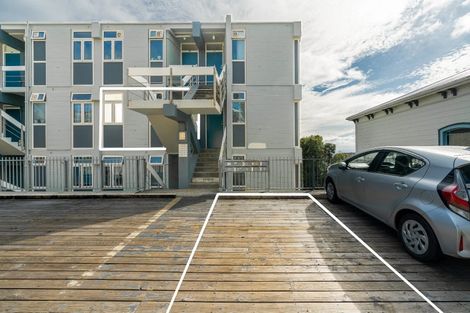 Photo of property in Fairmont Flats, 4c/20 Maarama Crescent, Aro Valley, Wellington, 6021