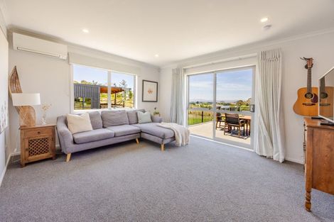 Photo of property in 1 Country Lane, Waipawa, 4210