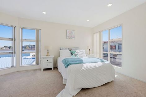 Photo of property in 74a Priestley Drive, Bucklands Beach, Auckland, 2014