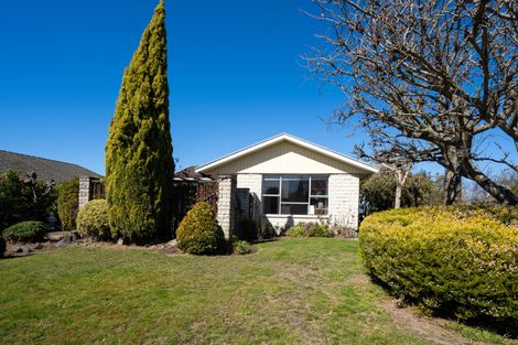 Photo of property in 12 Oldham Crescent, Halswell, Christchurch, 8025