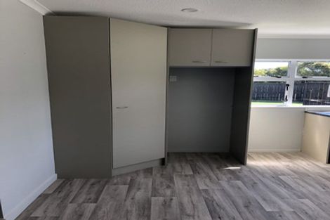 Photo of property in 17 Bluegum Road, Paraparaumu Beach, Paraparaumu, 5032