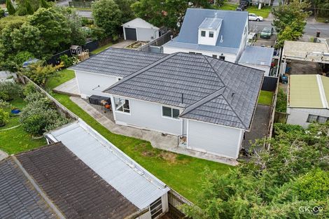 Photo of property in 6 Glen Road, Stokes Valley, Lower Hutt, 5019