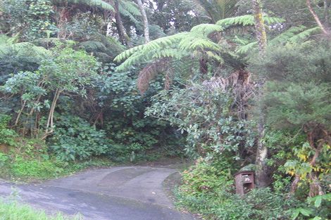 Photo of property in 25 Laingholm Drive, Laingholm, Auckland, 0604