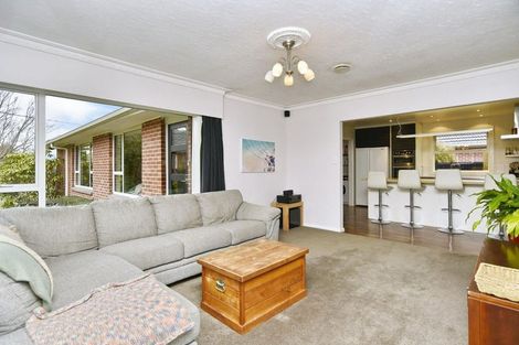 Photo of property in 57 Liverton Crescent, Bishopdale, Christchurch, 8053