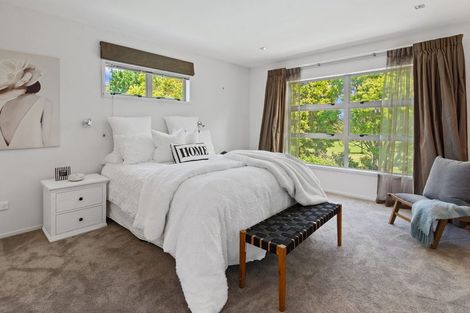 Photo of property in 33 Oak Manor Drive, Albany, Auckland, 0632