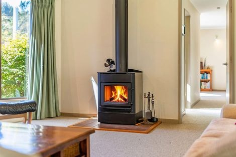 Photo of property in 119 Paekakariki Hill Road, Pauatahanui, Porirua, 5381