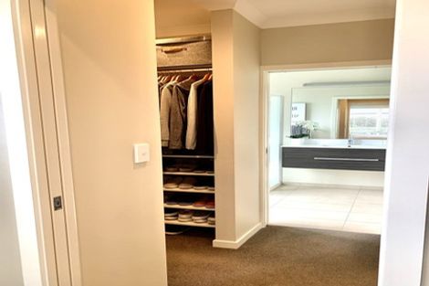 Photo of property in 14 Haast Place, Poraiti, Napier, 4112