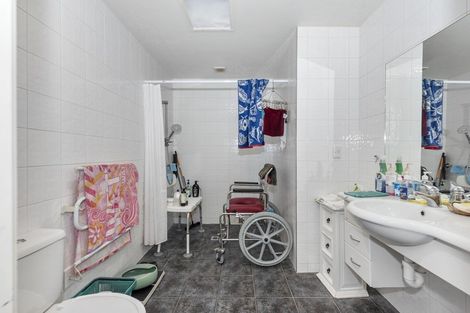 Photo of property in 9/201 Massey Street, Frankton, Hamilton, 3204