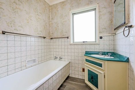 Photo of property in 33 Wycliffe Street, Onekawa, Napier, 4110