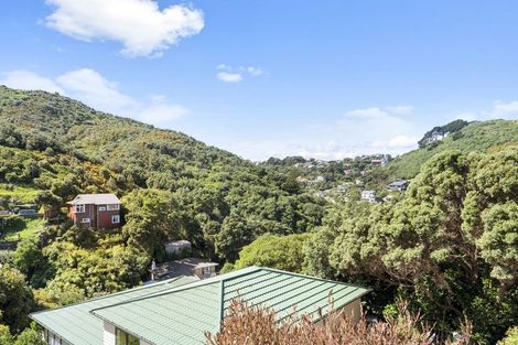 Photo of property in 29a Cave Road, Houghton Bay, Wellington, 6023