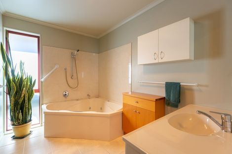 Photo of property in 3 Cheshire Place, Stoke, Nelson, 7011