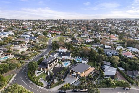 Photo of property in 4 Rangitoto View Road, Cockle Bay, Auckland, 2014