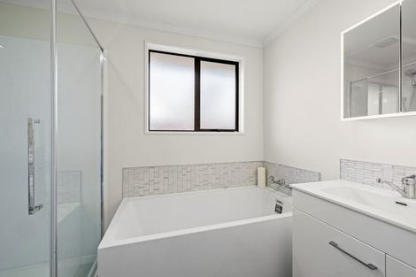 Photo of property in 2/30 Townshend Crescent, Halswell, Christchurch, 8025