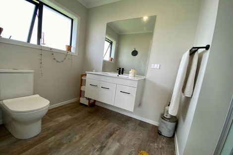 Photo of property in 30 George Street, Bulls, 4818