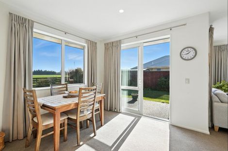 Photo of property in 5 Lancewood Way, Rangiora, 7400