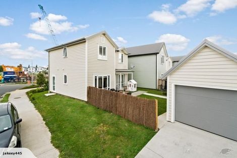 Photo of property in 2 Saddleback Crescent, Papakura, 2110